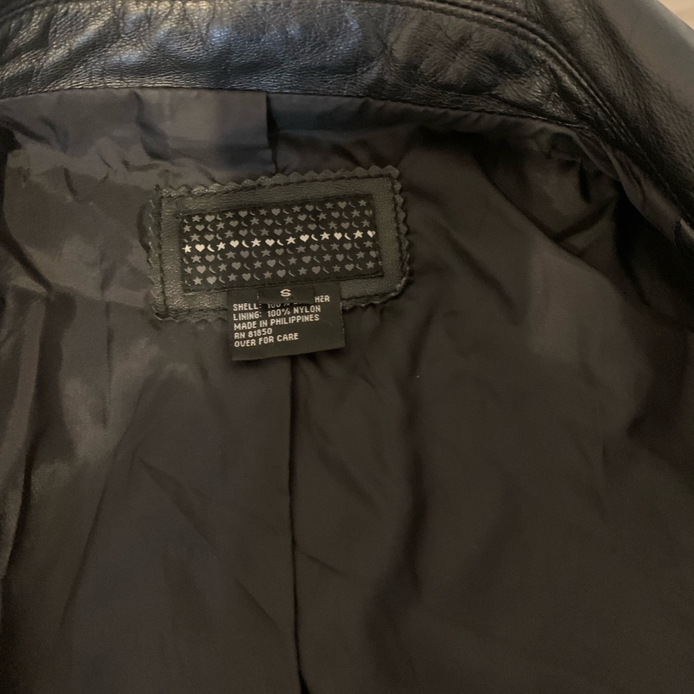Coat - Picture 6 of 6